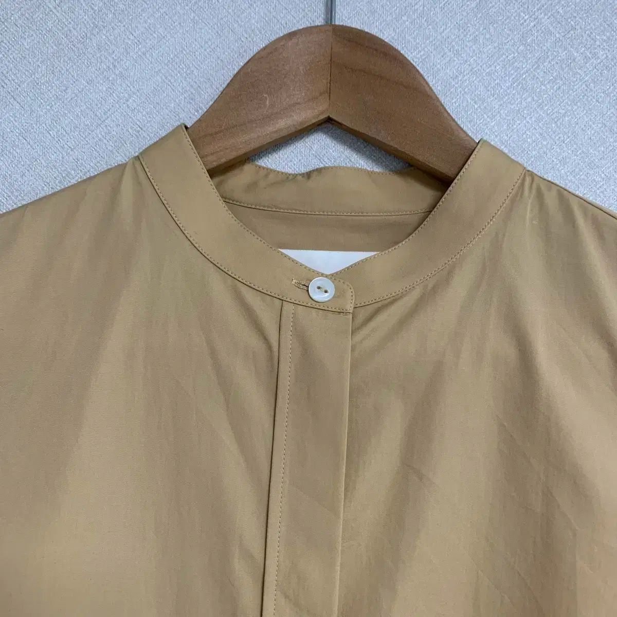 Jil Sander(ジルサンダー) ノーカラー シャツ - メルカリ