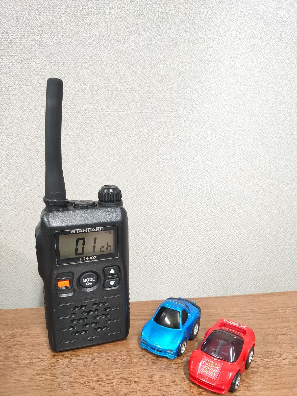 STANDARD 免許不用小型特定小電力トランシーバーFTH-107 1台のみ