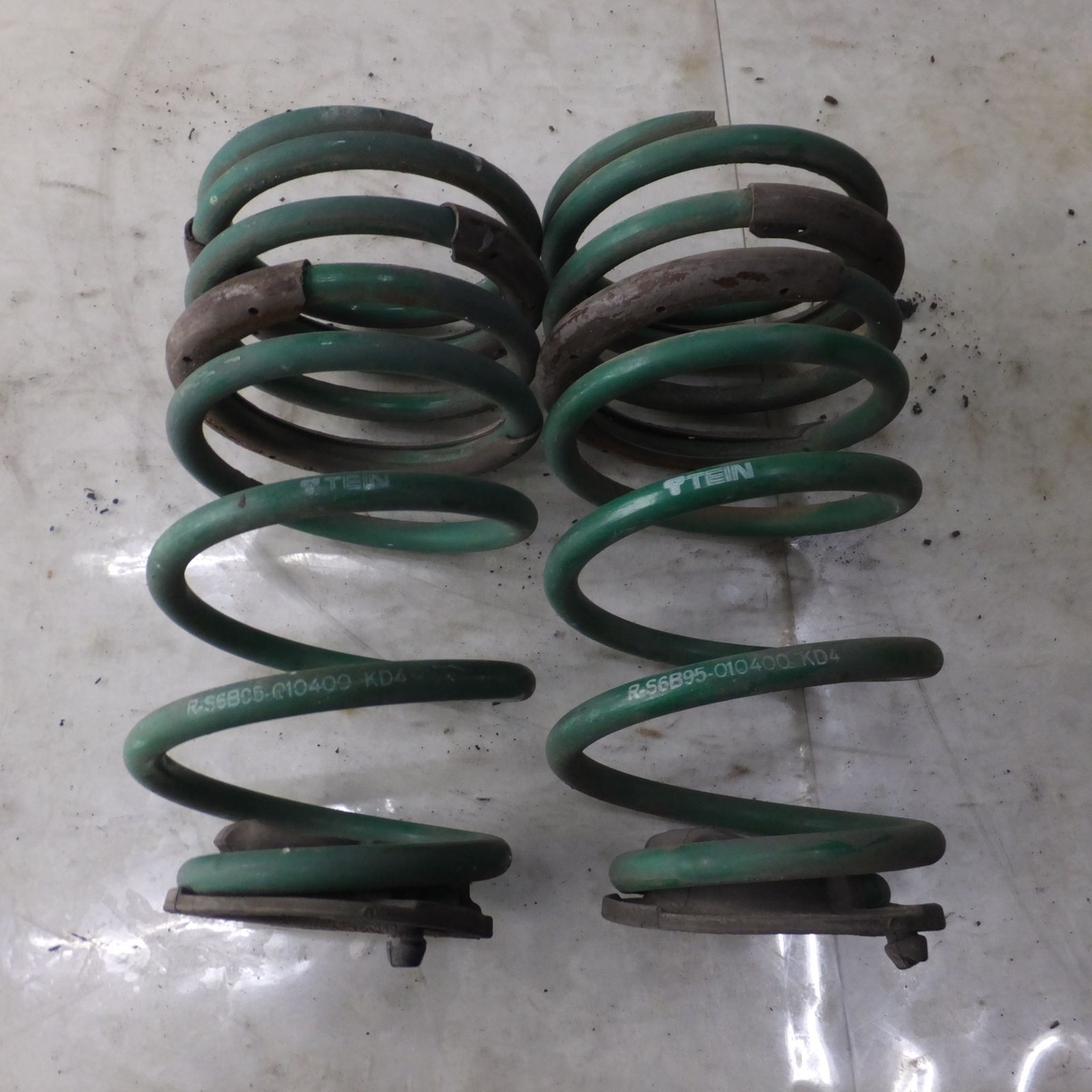 海外限定。 ◆TEIN CR-Z ZF1 車高調 サスペンション GAHA7-11531 GAHA6-11746 ZF1-FL ZF1-FR テイン 現状品◆ 持ち運びやすい