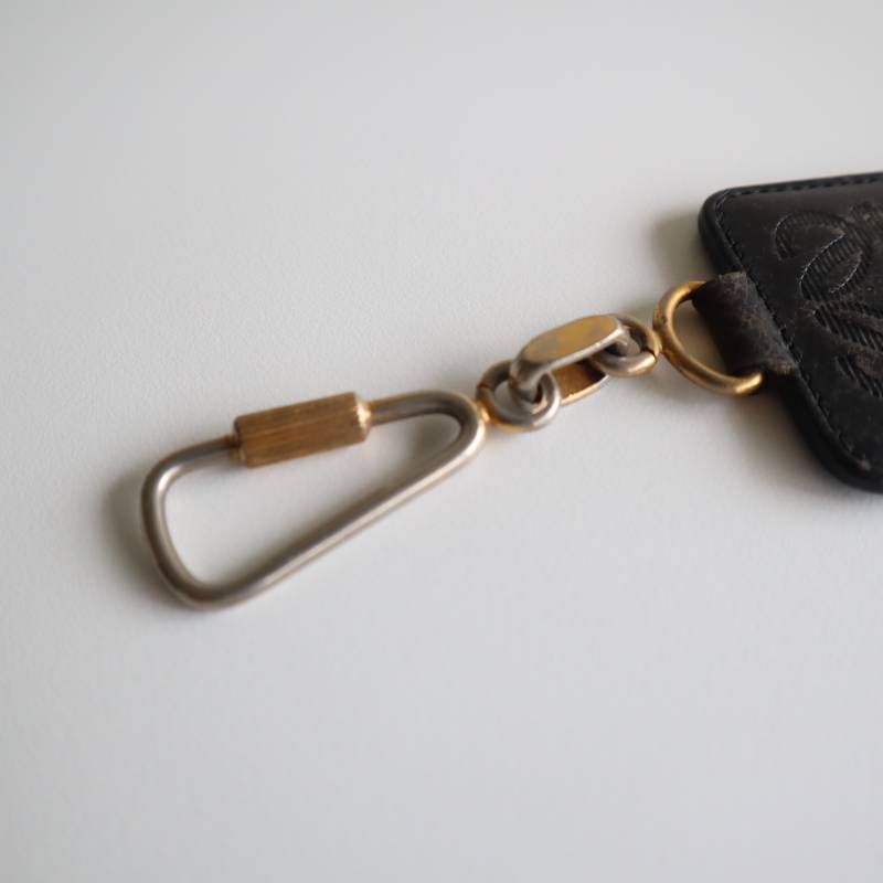 LOEWE ロエベ アナグラム型押し レザー キーホルダー ブラック
