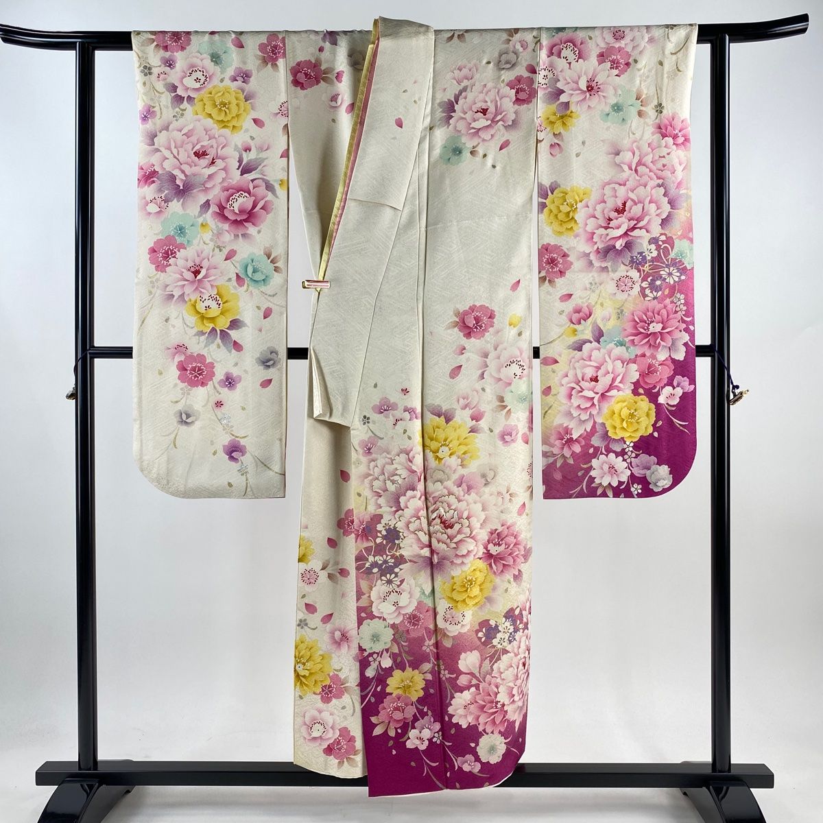 身丈152センチ　お振り袖　正絹ふ17 振袖 身丈152cm 裄丈62.5cm 正絹 逸品 【中古】の通販 by