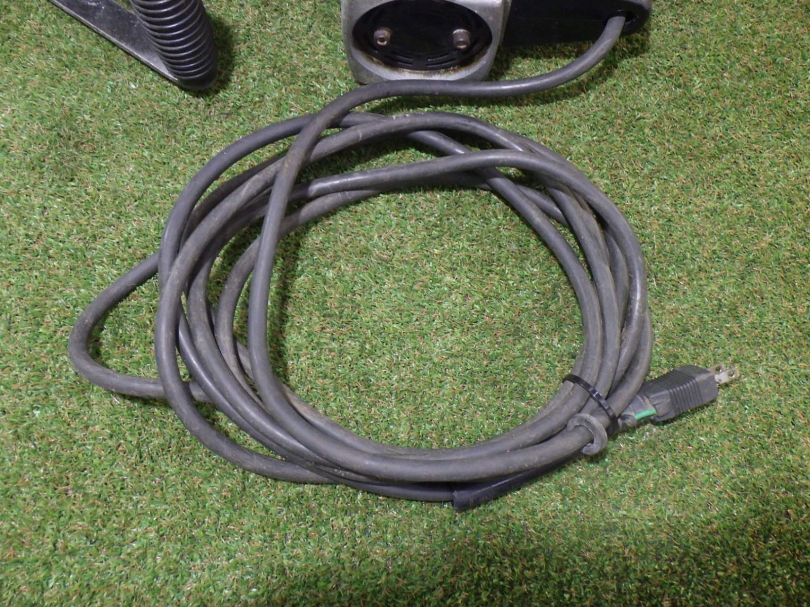 電動ハンマHM1301