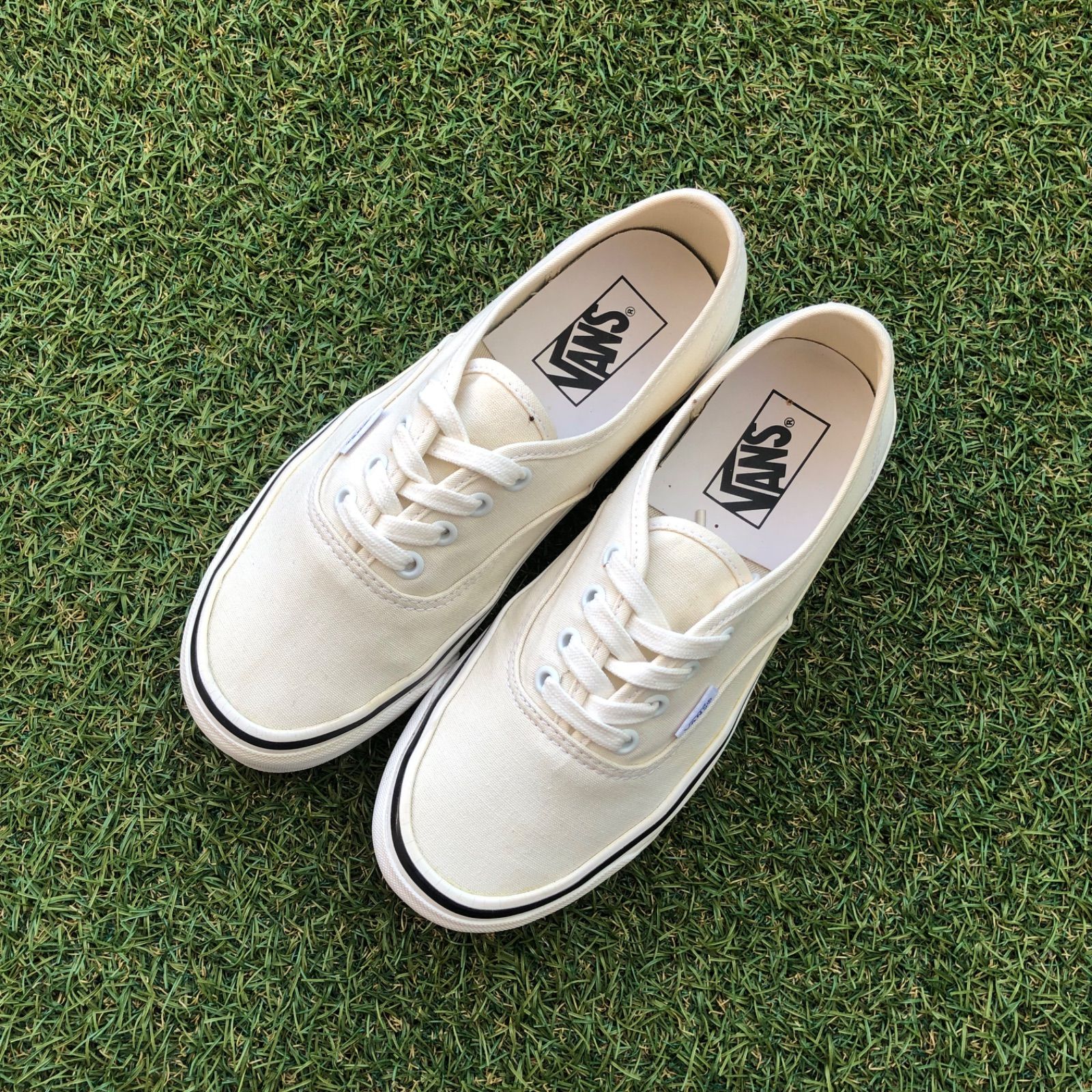 美品24 VANS ヴァンズ オーセンティック 44 DX HT389-