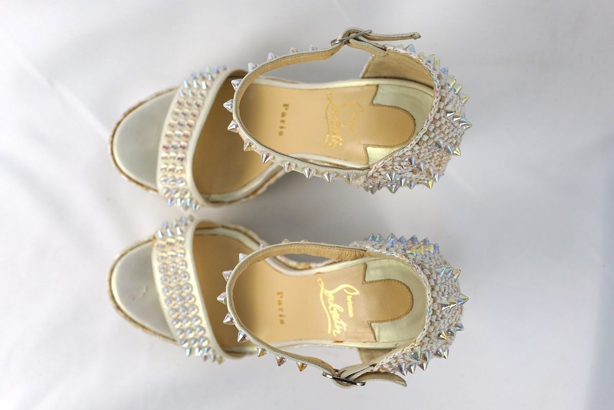 スタッズ オーロラ