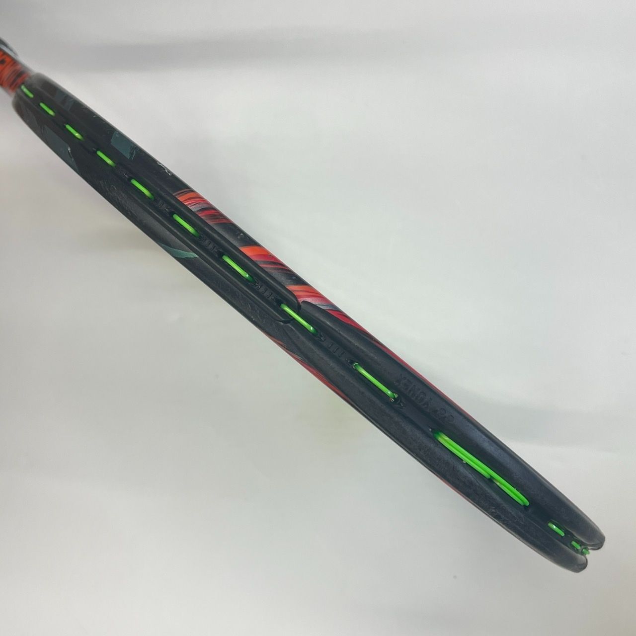 真作】掛軸 尾竹竹坡 竹薔薇に青鳥図 繊細な筆致と雅な彩色 合箱入