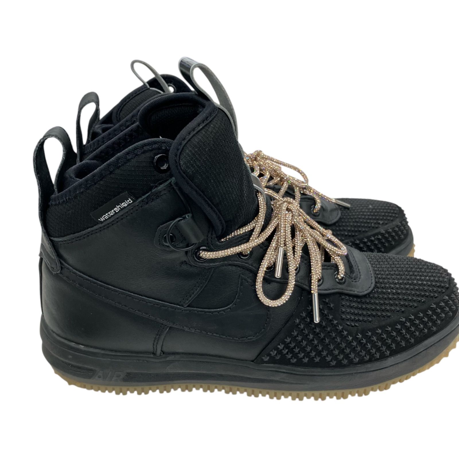 186001 NIKE