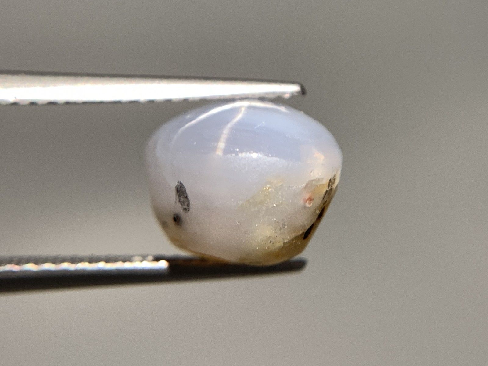 11.7㎜×9.7㎜×8.1㎜ ルース