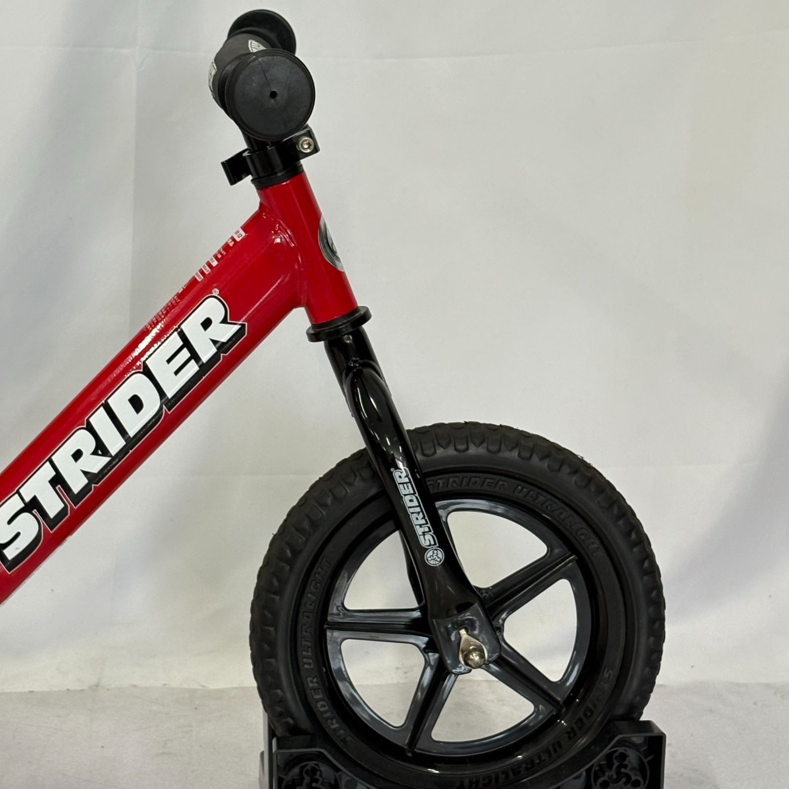 ❖✨【美品】STRIDERレッド 　　　日本正規品 /説明書付き！ 極美品 STRIDER 12 SPORT レッド ストライダー 12 スポーツ