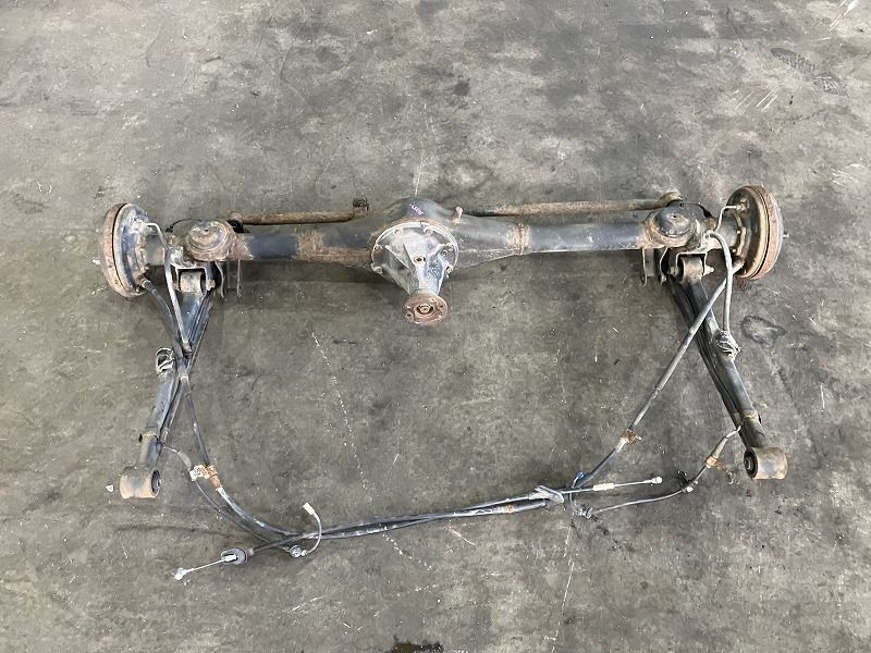 スイフト HT51S リアアクスルホーシング デフホーシング SE-Z 4WD 27450-76G00 46510-78FA3 26U