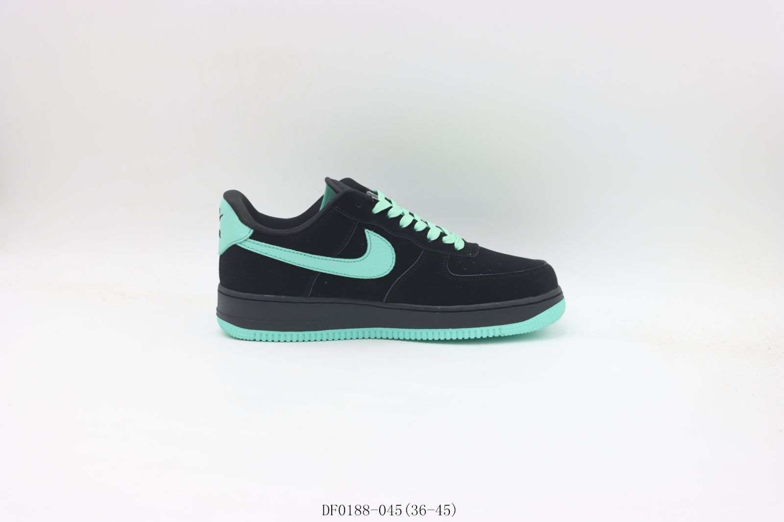 今日特価】Nike ナイキ スケートシューズ ブラックグリーン
