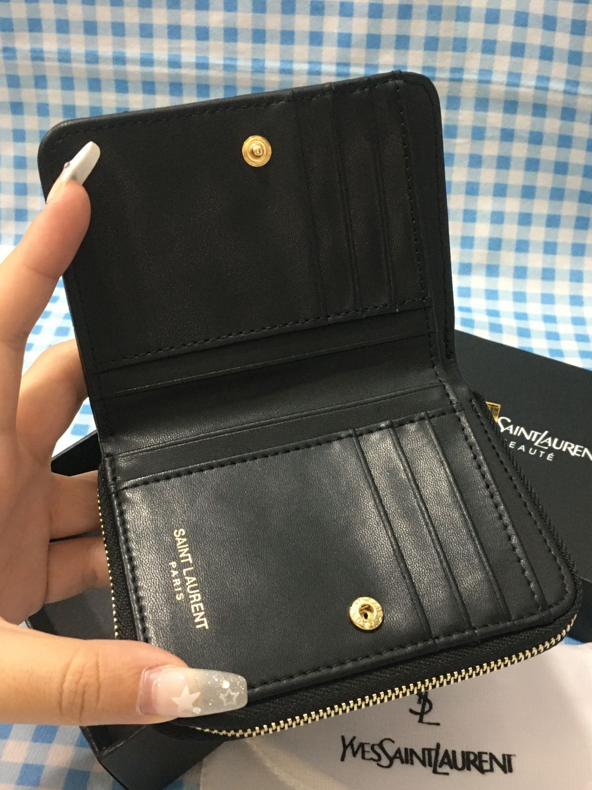 YSL イヴサンローラン 二つ折り財布 カサンドラ キャビアスキン ブラック