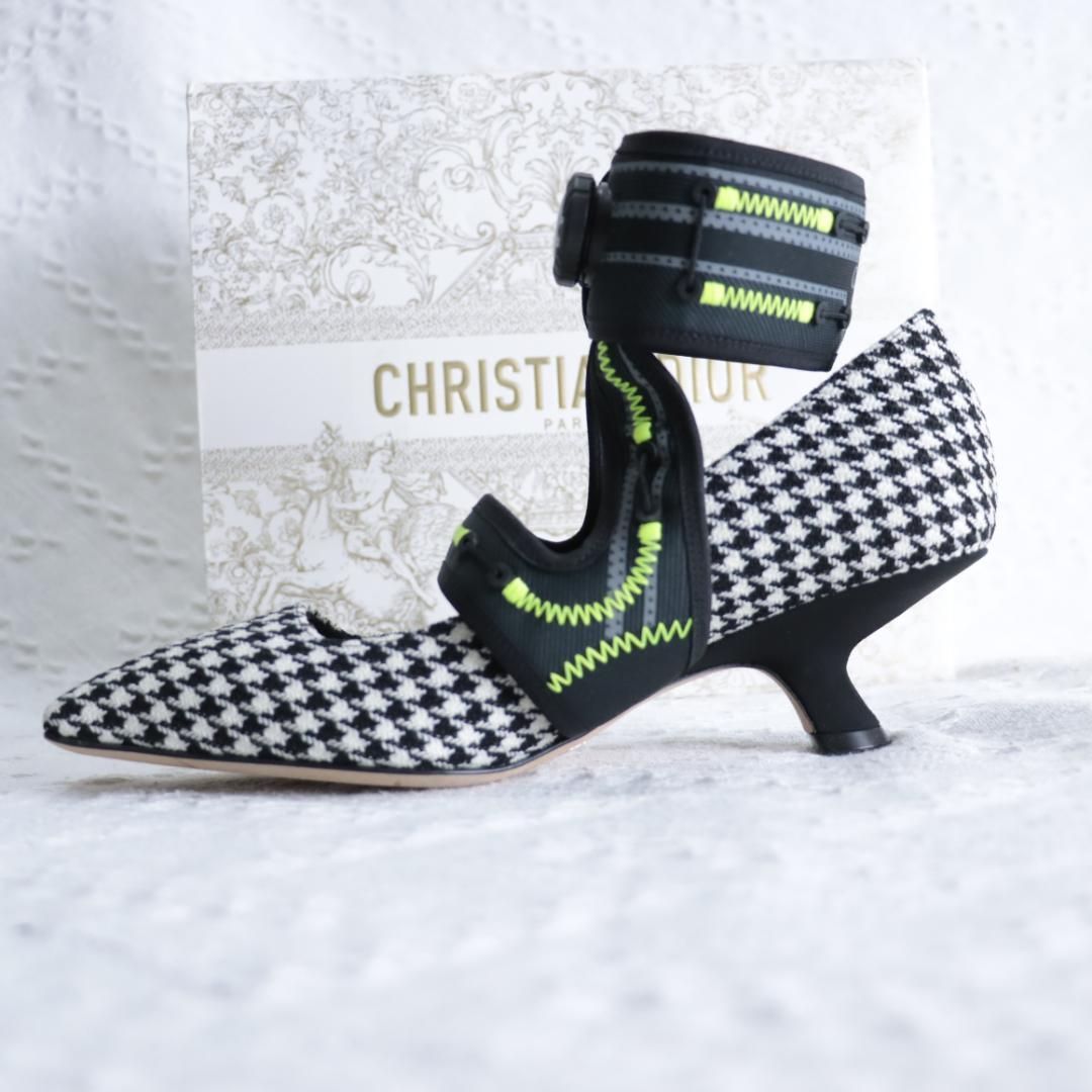 22AW Christian