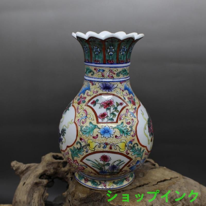 清乾隆粉彩獅紋花口玉壺春瓶 景徳鎮 陶磁器 装飾品 現代工芸品 美術品 置物 清乾隆粉彩獅紋花口玉壺春瓶 景徳鎮 陶磁器 装飾品 現代工芸品