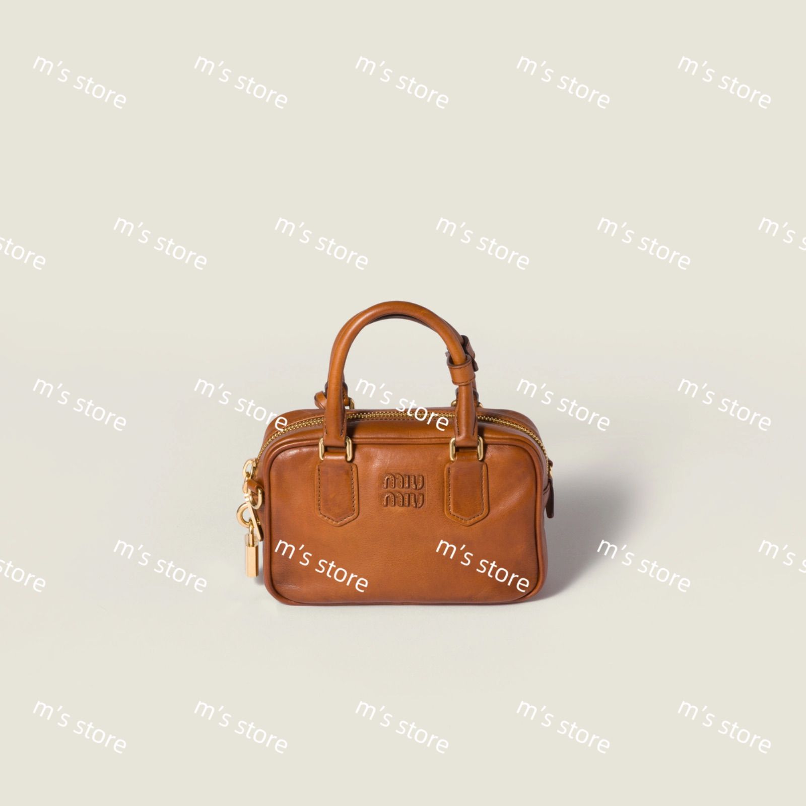 新品 miumiu ミュウミュウ アルカディ レザー バッグ