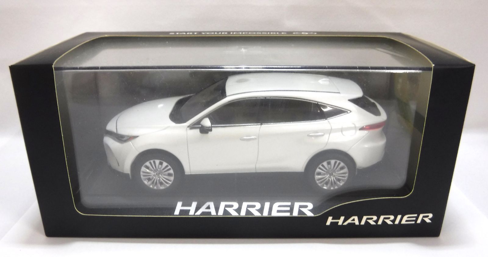 M[宅60]0161 TOYOTA トヨタ HARRIER ハリアー 80系 カラー