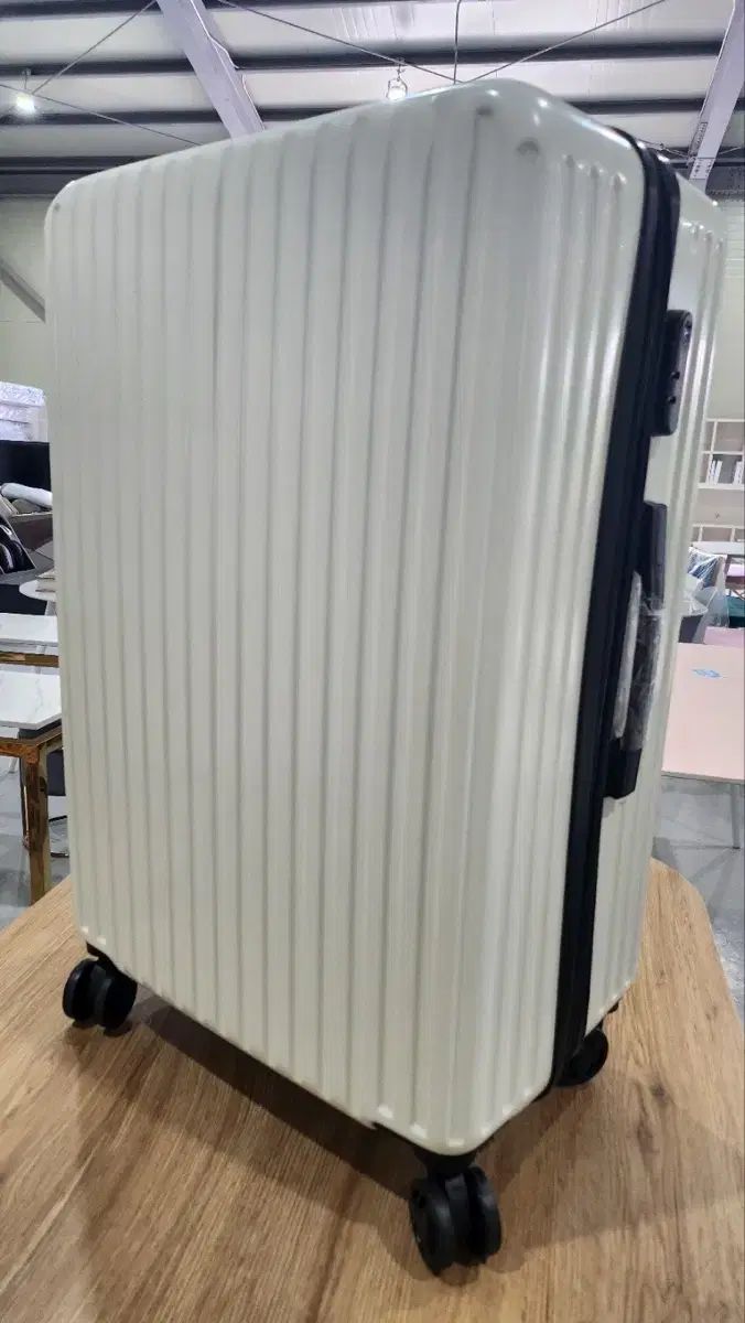 販売