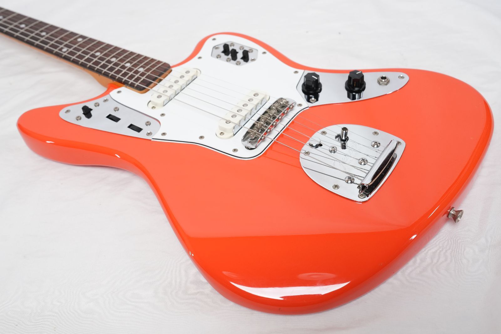 ☆Fender Japan☆JG66-85 JAGUAR FRD スポットカラー レアカラー