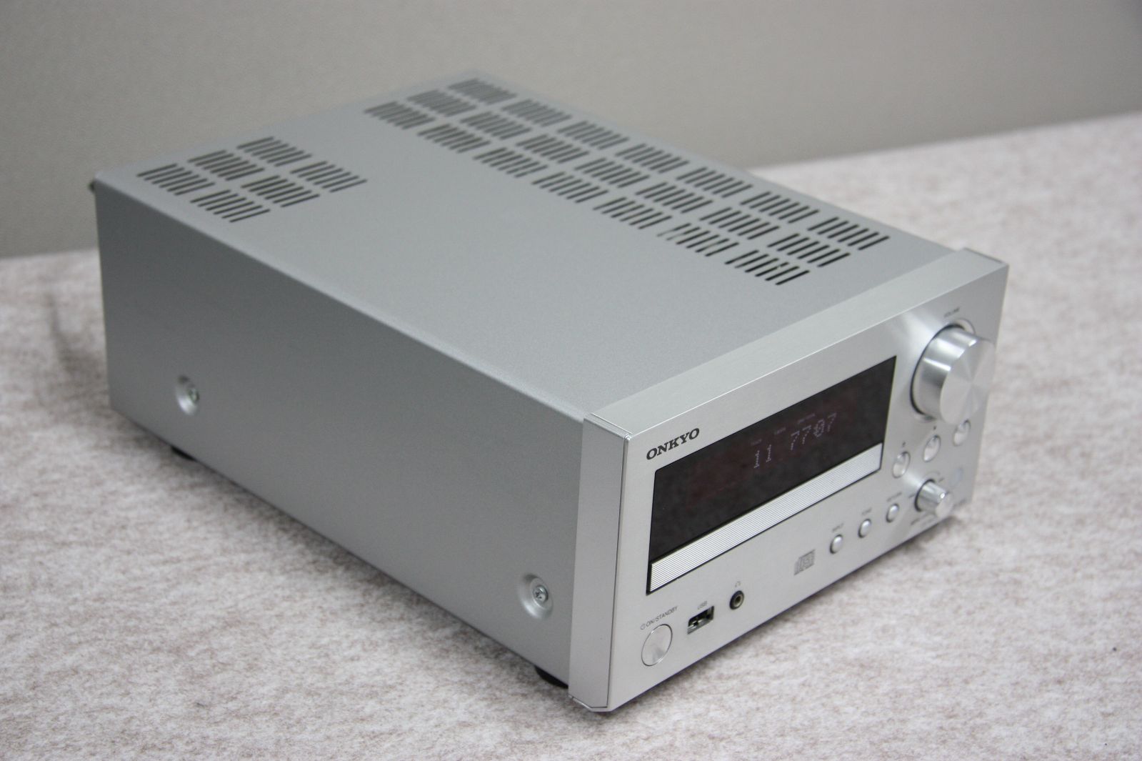 美品 ONKYO CR-555 CDチューナーアンプ シルバー 最 安値