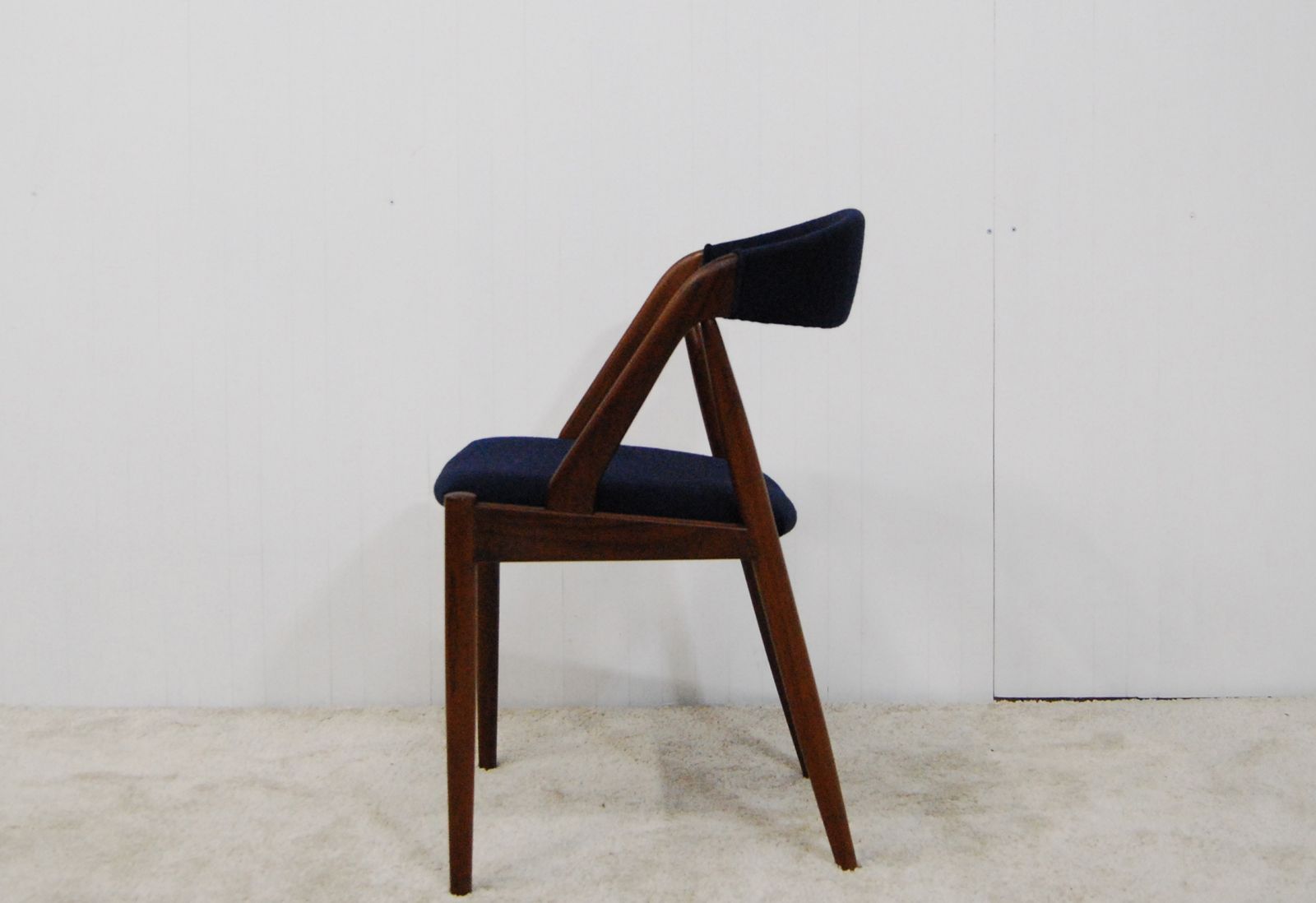 Kai Kristiansen NV31 Dining Chair カイ クリスチャンセン NV31チェア ネイビー A 北欧ヴィンテージ デンマーク MARWIL-DEMENAGEMENTS_CH