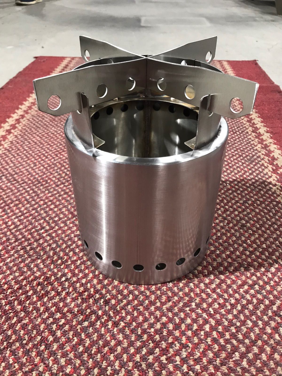 ソロストーブ キャンプファイヤー ペレット用 ロストル＆五徳 - メルカリ