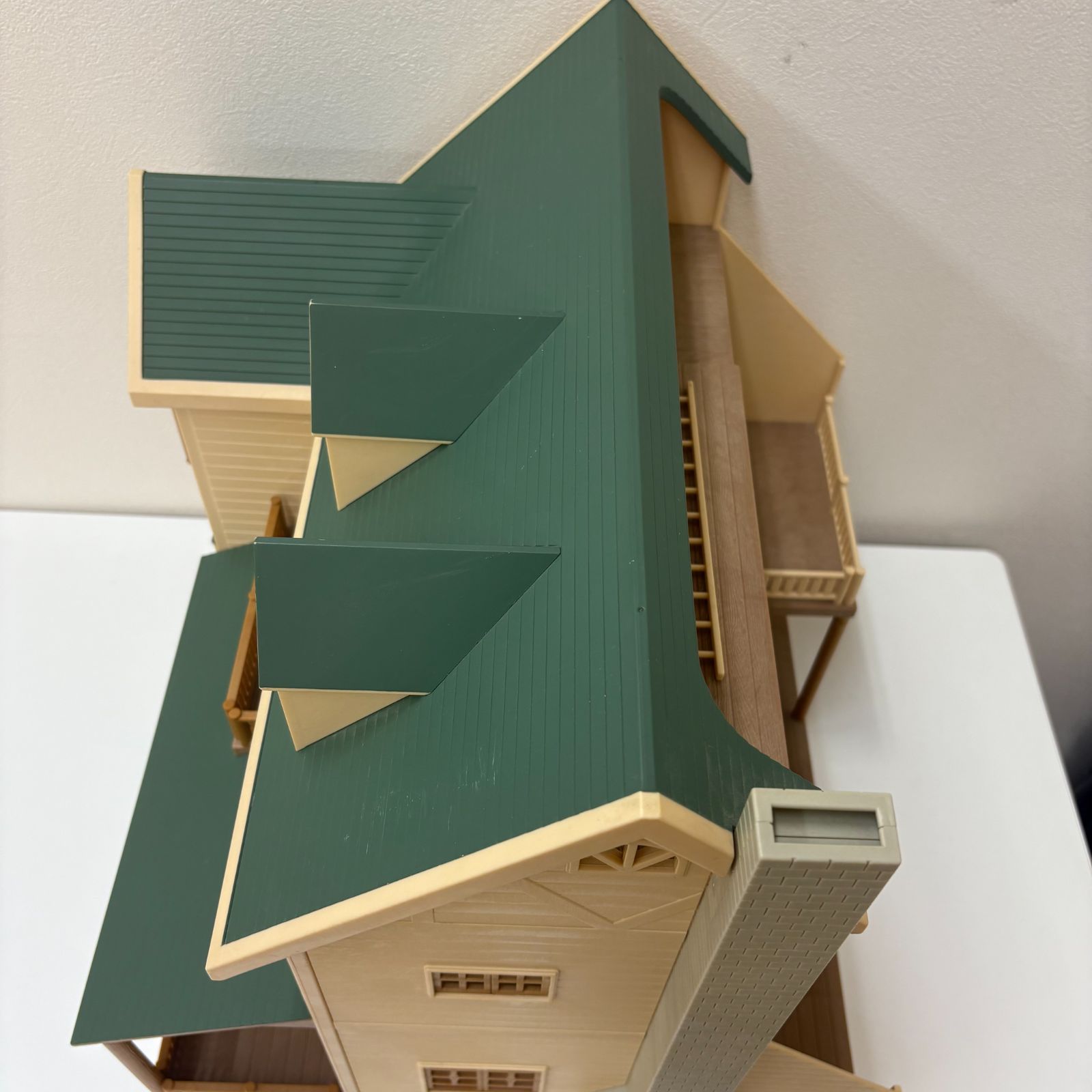 緑の丘の大きなお家 人形