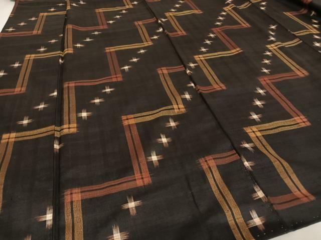 平和屋着物●国指定重要無形文化財　本場久米島紬　手織　さが美扱い　正絹　逸品　AAAW4265np 平和屋着物○国指定重要無形文化財 本場久米島紬 手織 さが美扱い 正絹