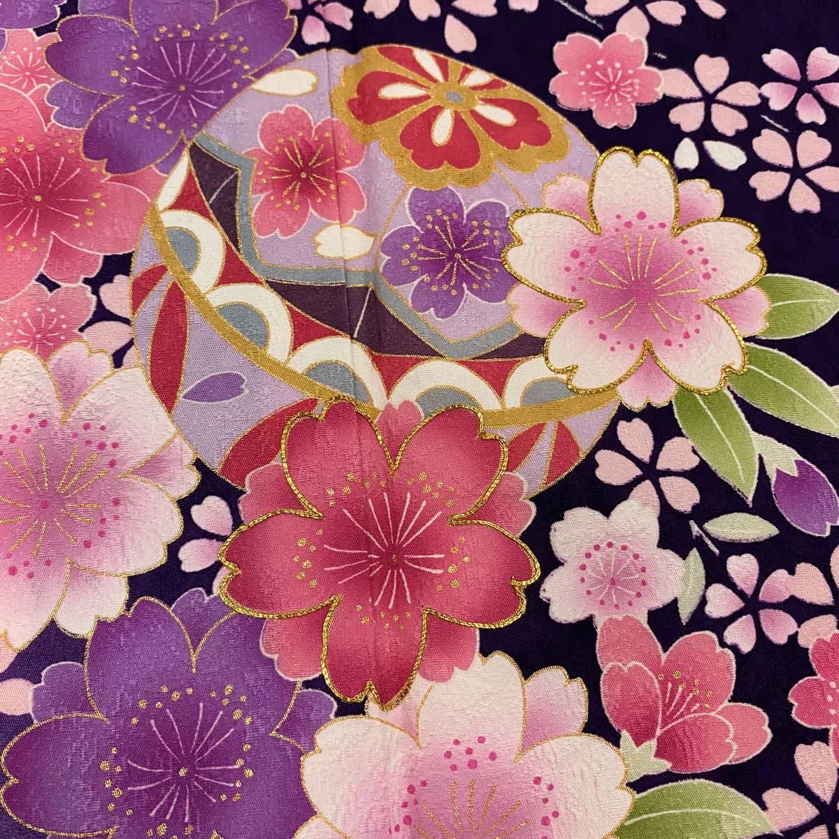 振袖 身丈167.5cm 裄丈69cm L 袷 桜 手鞠 金糸 金彩 濃紫 正絹