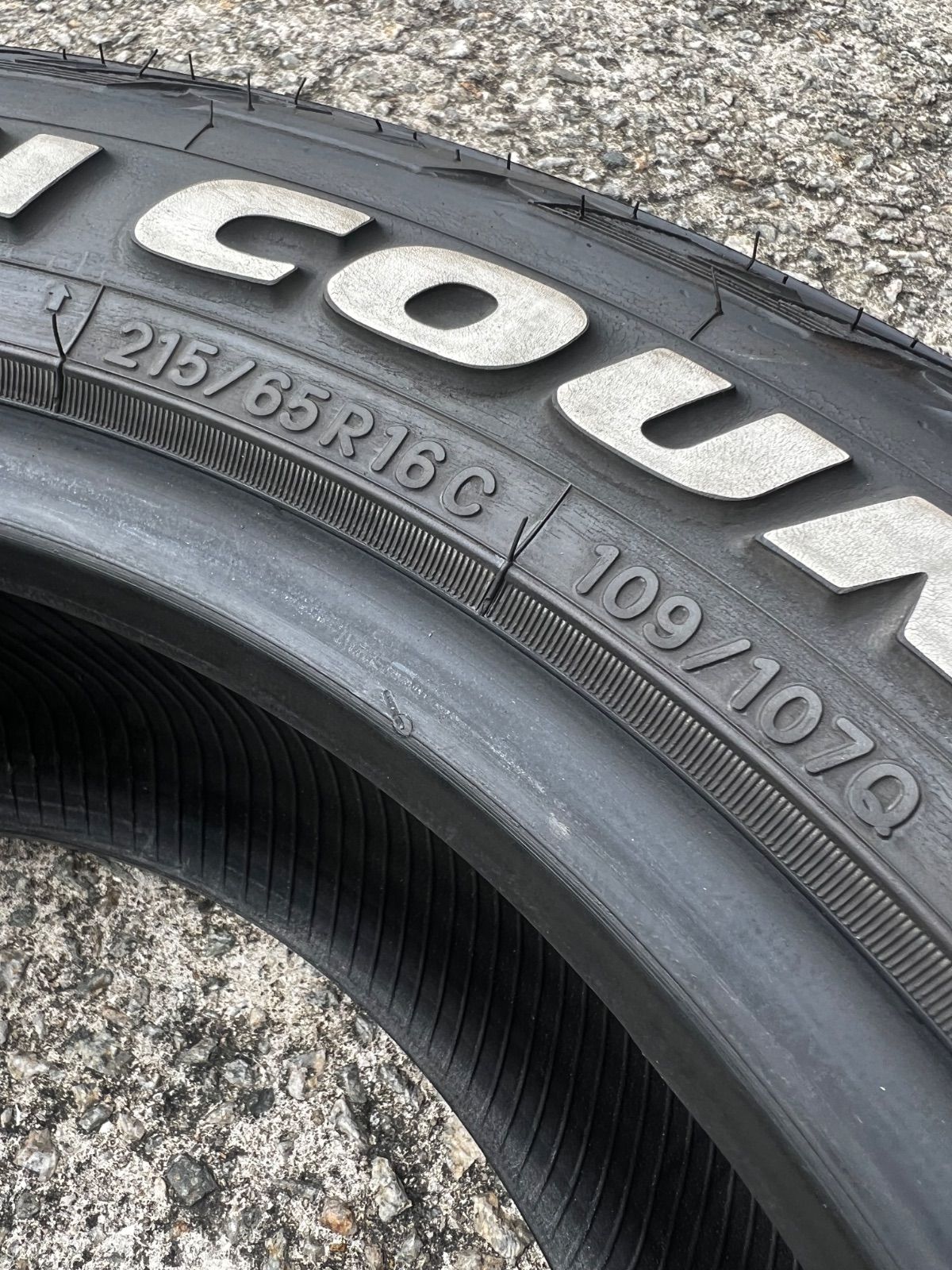 4輪 タイヤ トーヨー オープンカントリーR T 215 65R16C 109 107Q 4本セット ハイエースなど 318 FFCRYSTALESIA_COM