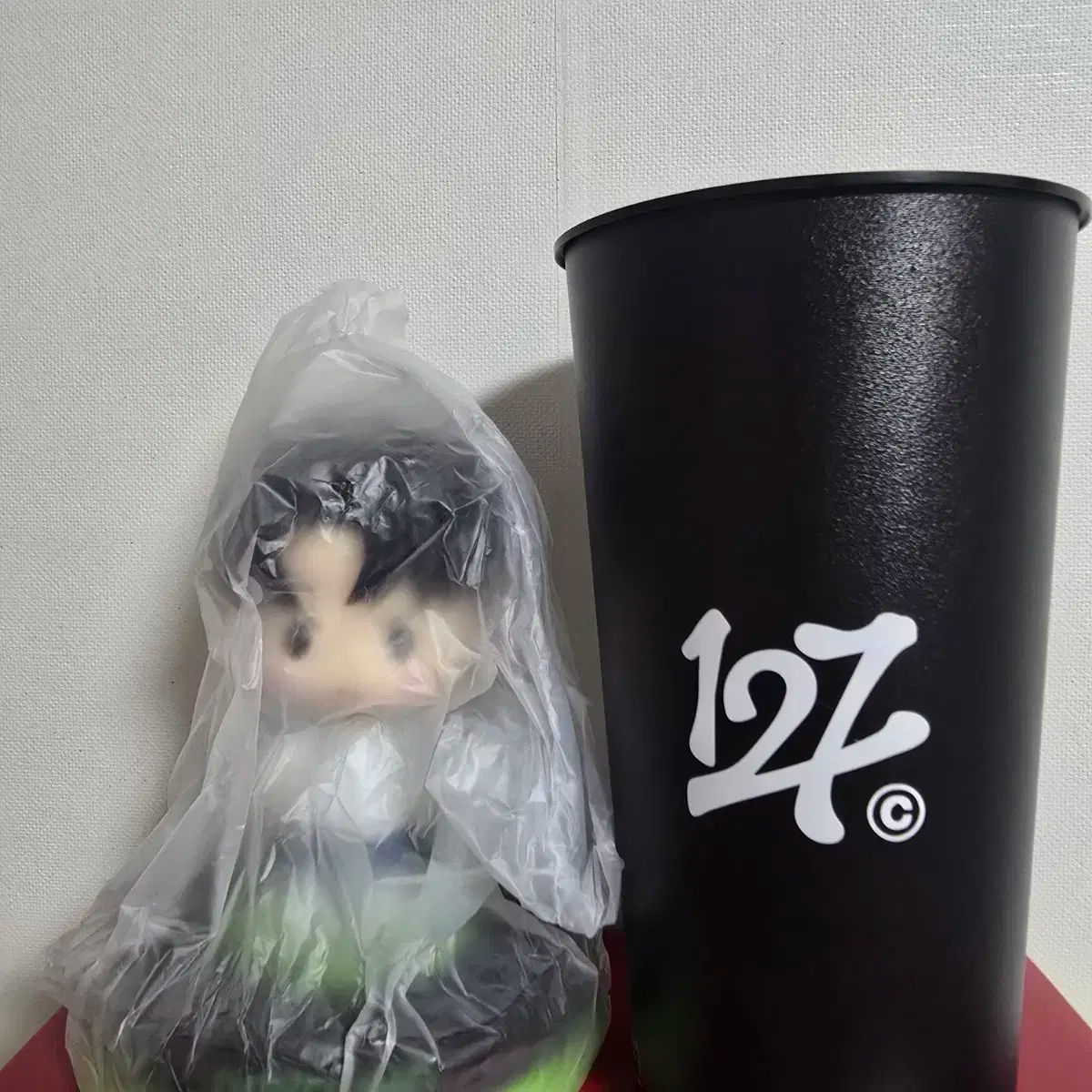 日光彫？軽井沢彫？ 木製花柄彫刻箪笥 3段引き出し 家具 アンテーク