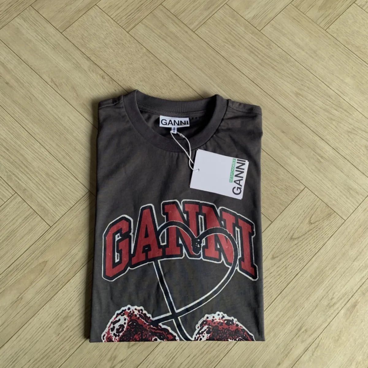 GANNI半袖Tシャツ レッドチェリー