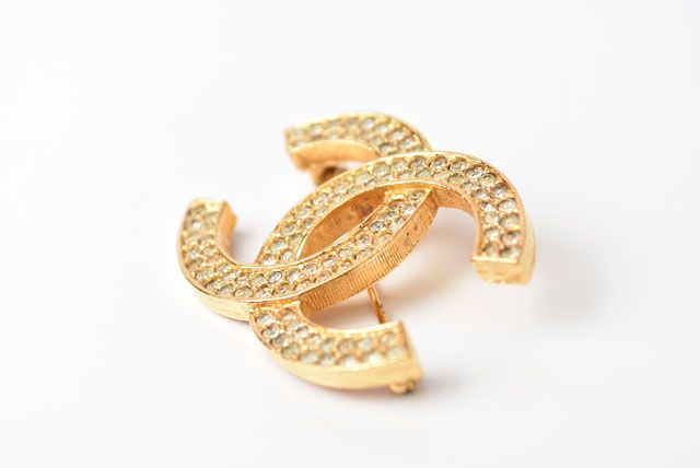 シャネル ブローチCHANEL ピンブローチ ココマーク/ラインストーン