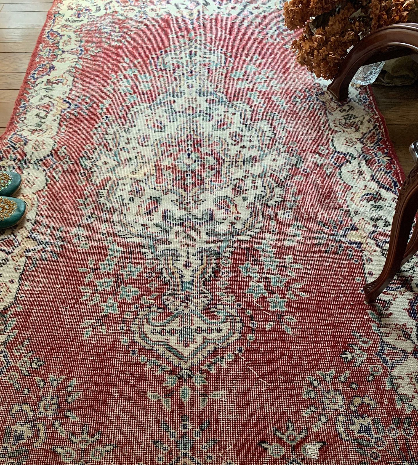 モロッコのヴィンテージプフ15 フロアクッション レッド イエロー ブルー モロッコのヴィンテージプフ15 フロアクッション レッド イエロー