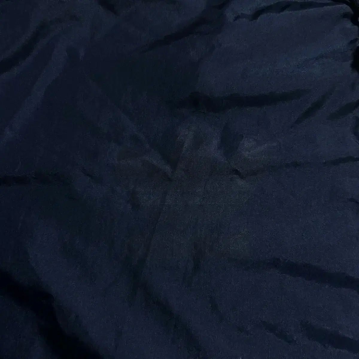 アディダス