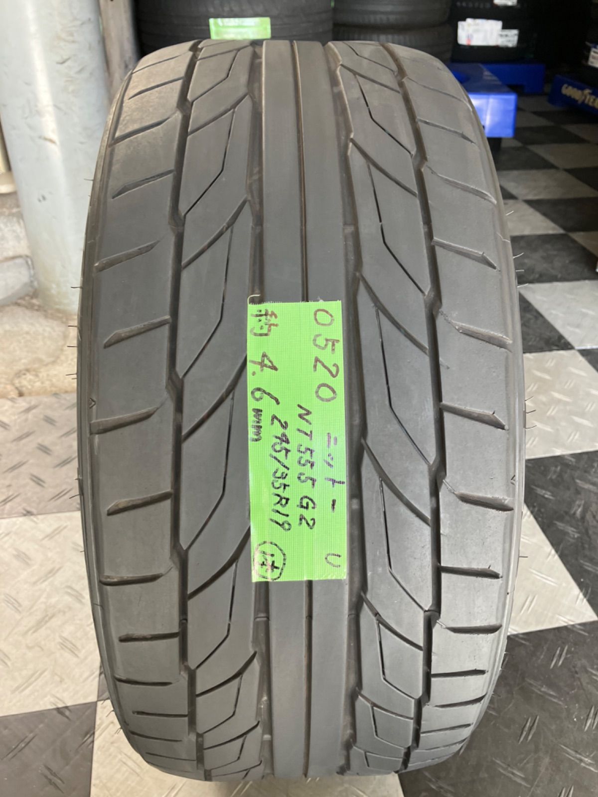 送料込み］NITTO NT555 G2 ニットー NT555 G2 245/35R19 93Y 中古