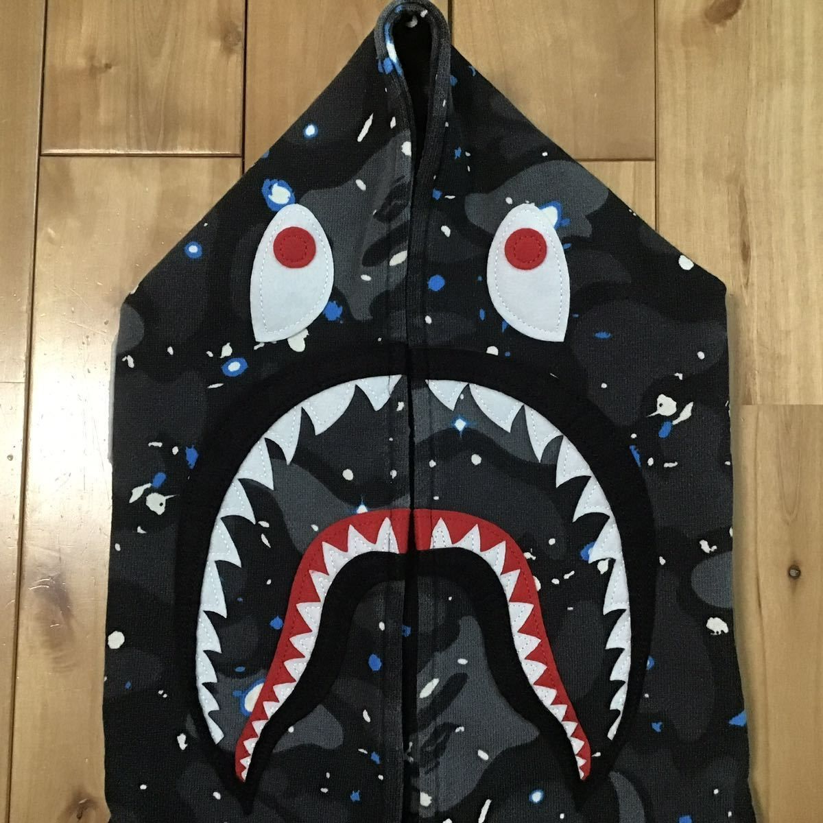 ☆蓄光☆ Space camo シャーク パーカー スタジャン Mサイズ