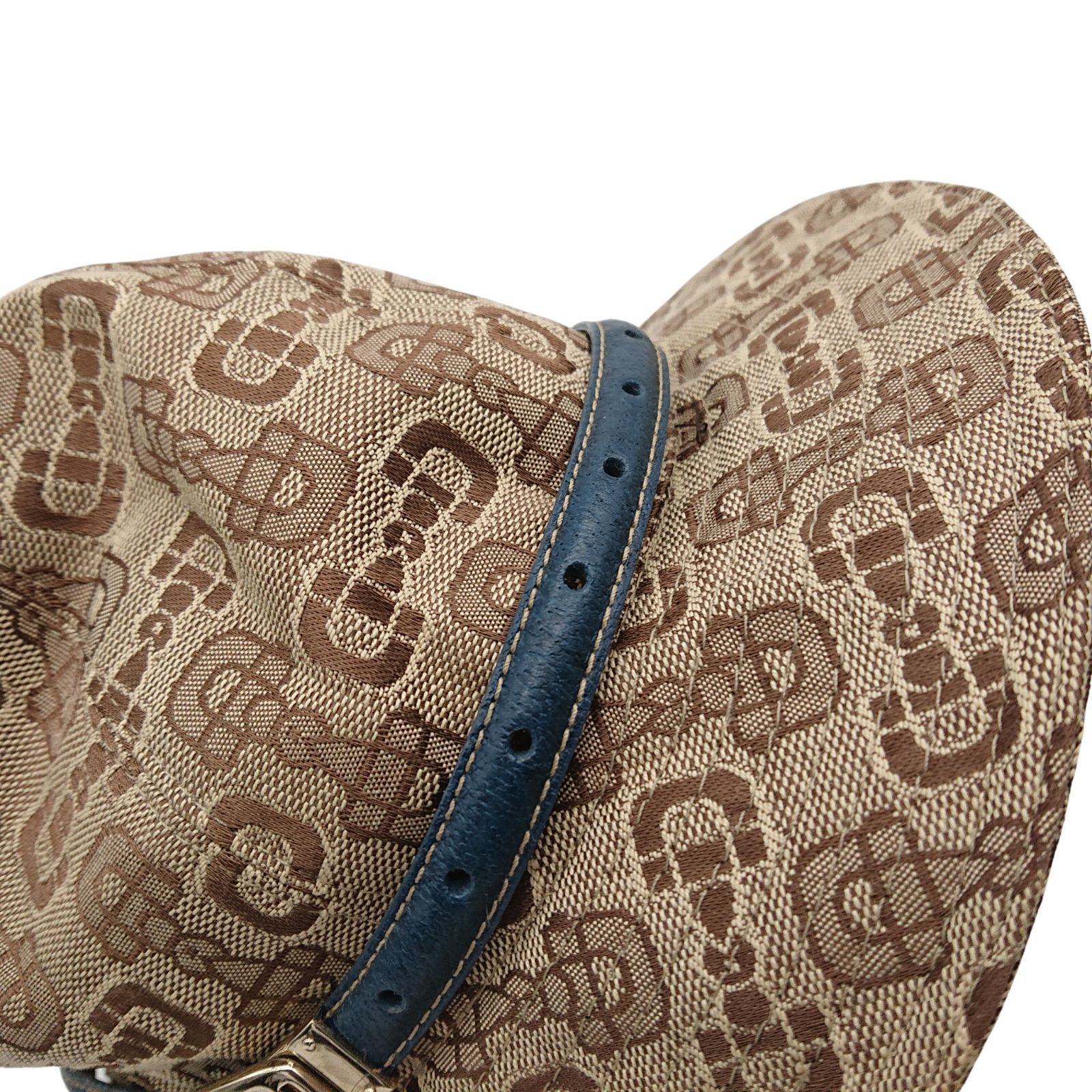 ベージュ グリーン