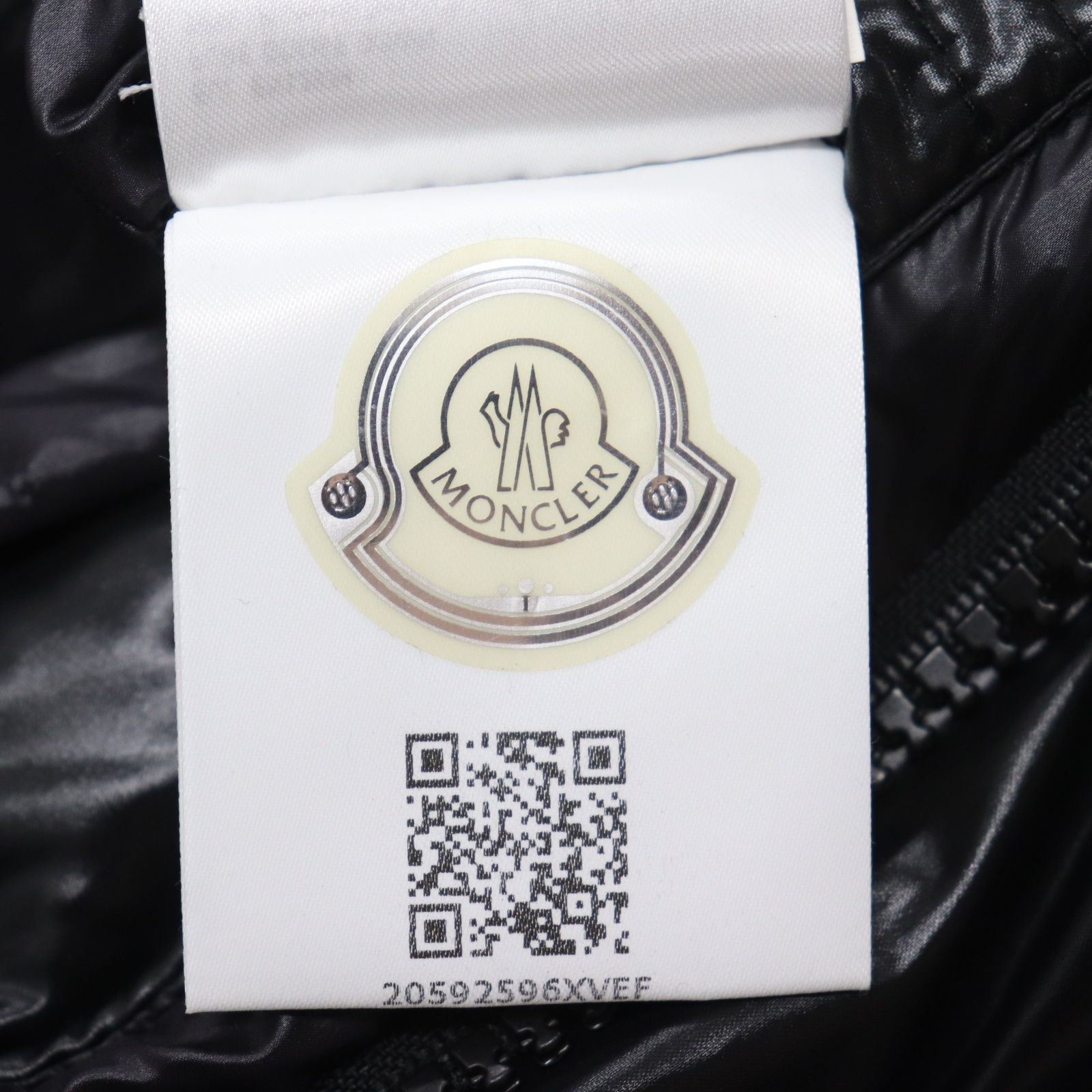 IT52B1K0NIPM 国内正規品 MONCLER モンクレール TANY ダウン IT52B1K0NIPM 国内正規品 MONCLER モンクレール TANY ダウン