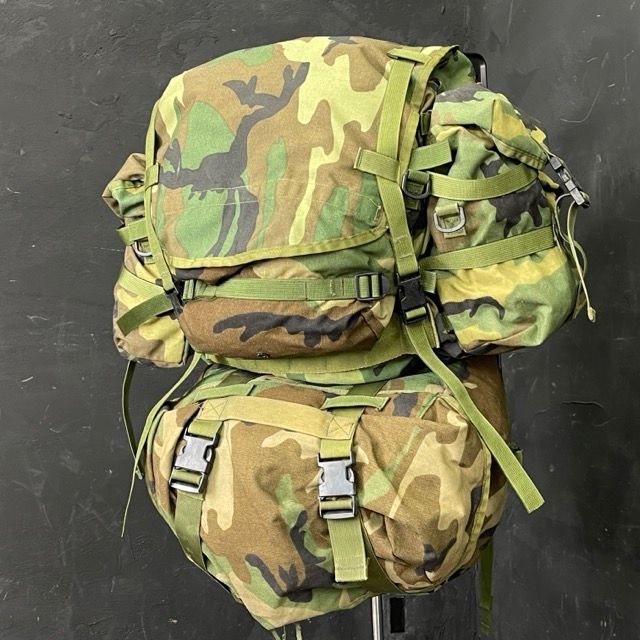MOLLE2 リュックサック アサルトバッグ DAAK60-97-D-9302 メイン パウチ等色々 ミリタリー フィールドパック|514220