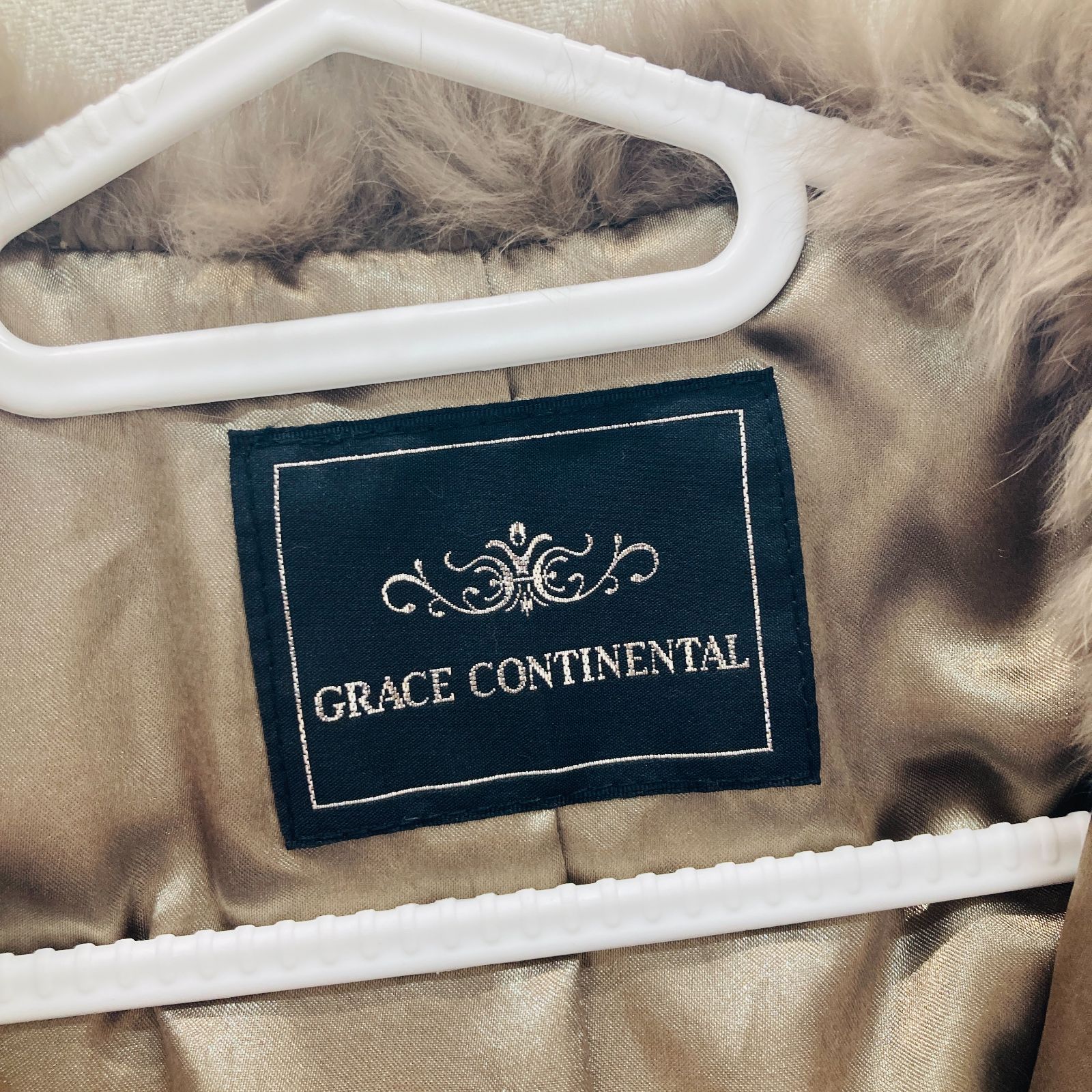 A【中古】GRACE CONTINENTAL  グレースコンチネンタル ファーコート フード付き 冬 コート 上着 おしゃれ レディース