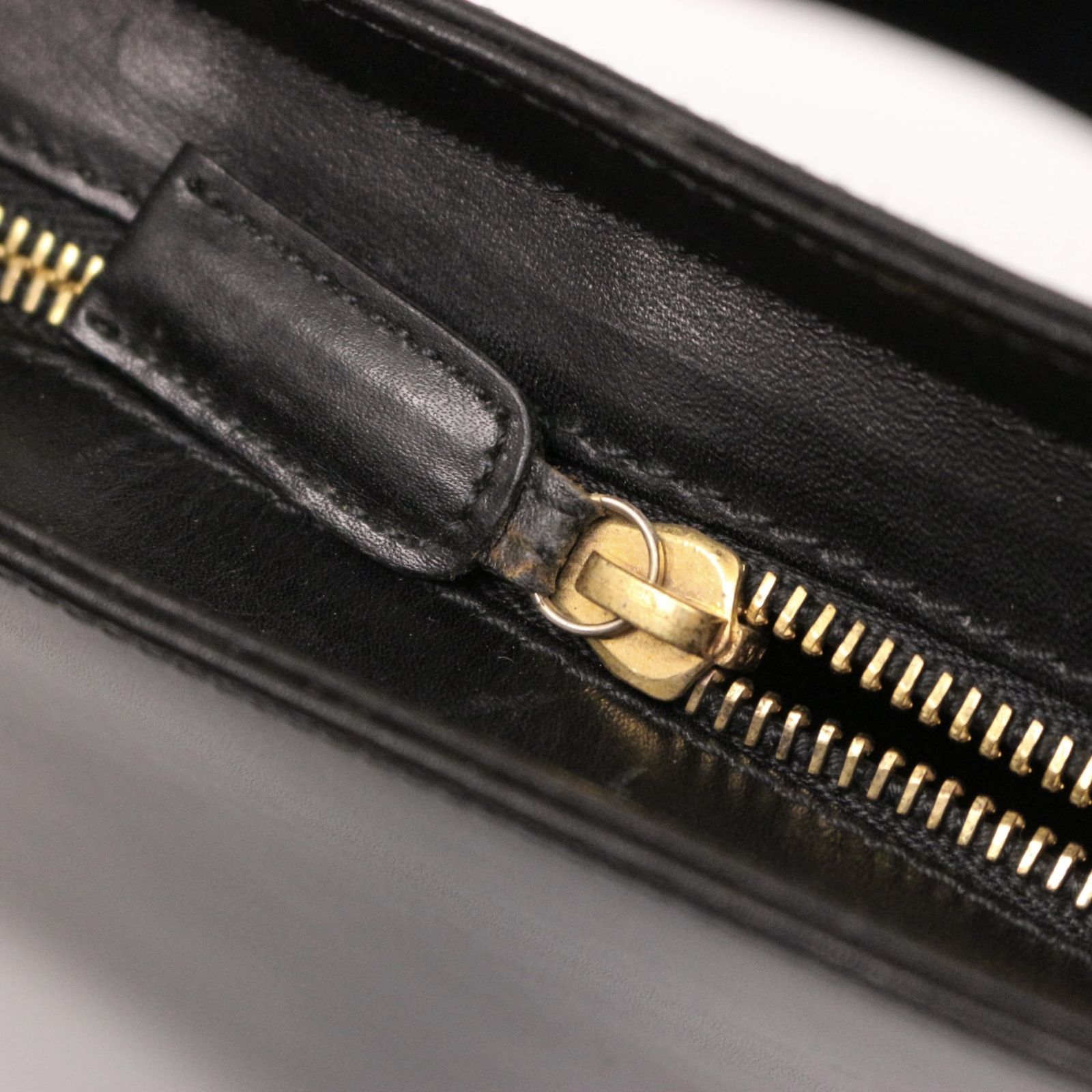 サルヴァトーレ フェラガモ AQ21 8162 ガンチーニ GANCINI ワン