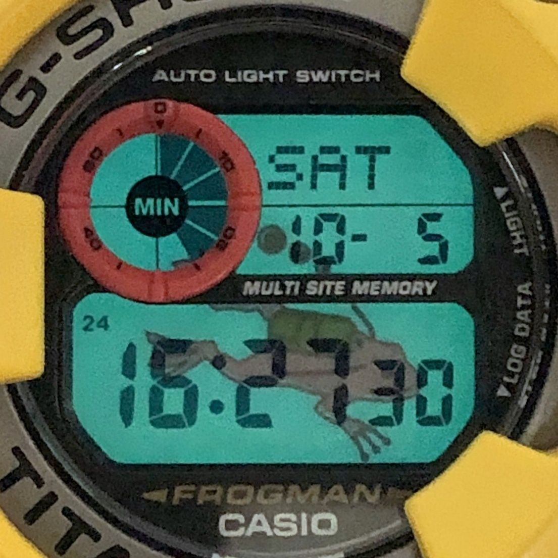 GSHOCK Gショック フロッグマン 赤目 DW-9900 やわらかい