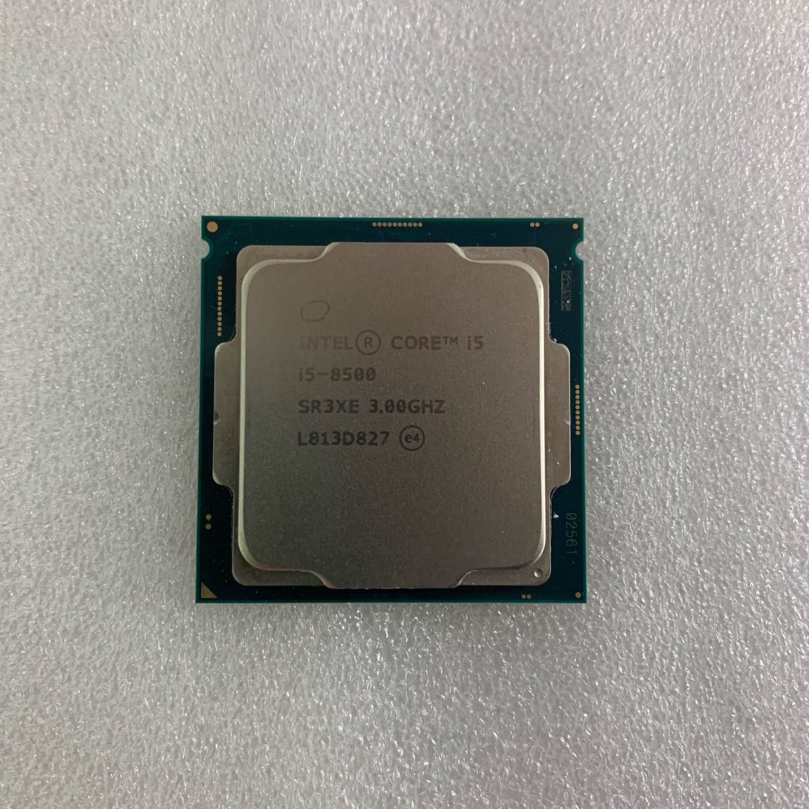 Intel Core i5 8500 純正CPUクーラー付き - パーツ