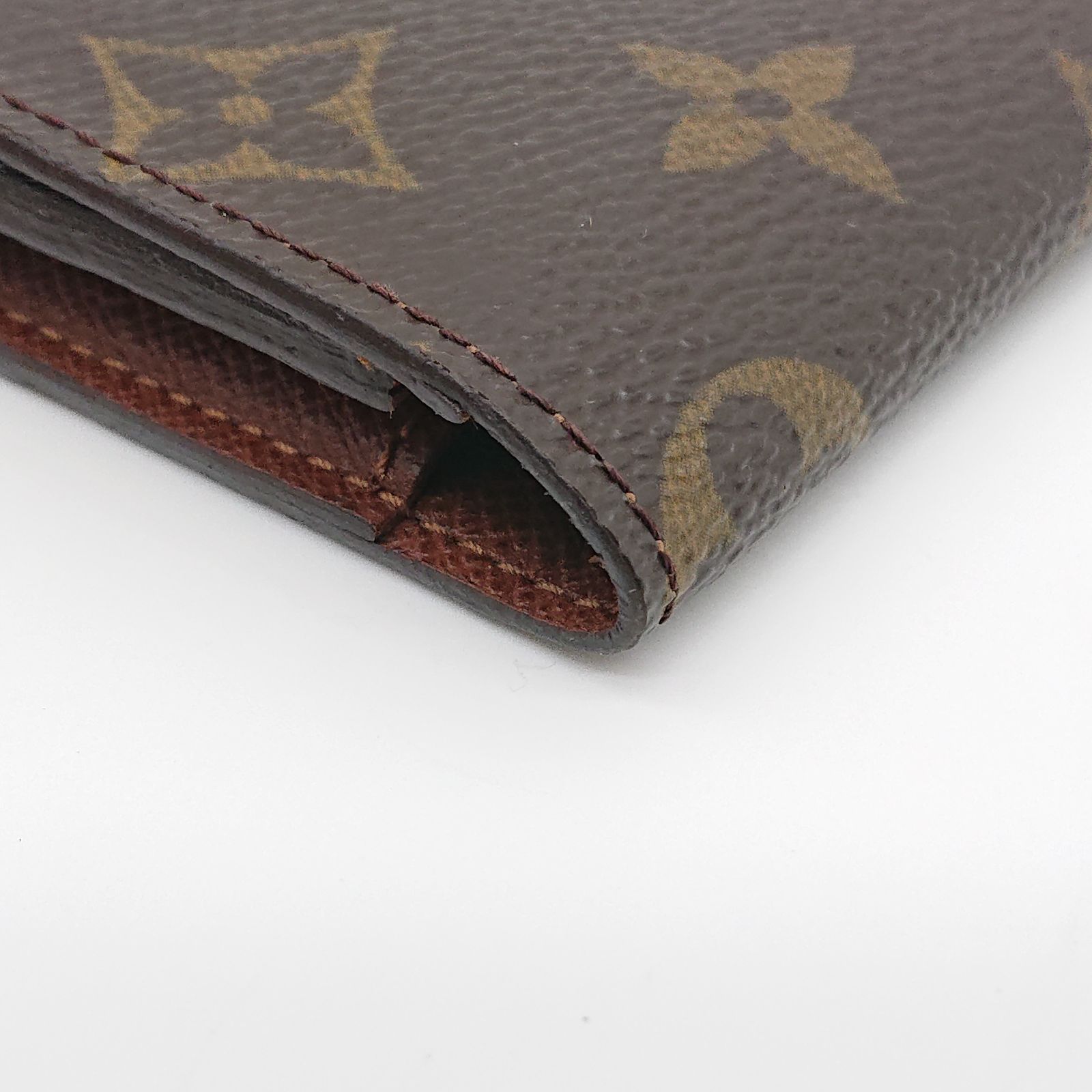 VUITTON