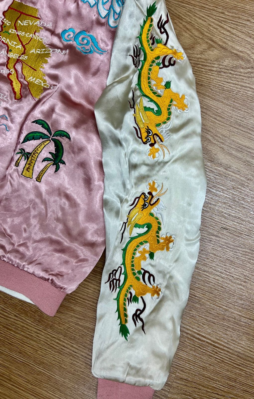 スカジャン リバーシブル ビンテージ 刺繍 韓国発 No.108.刺繍/スカジャン/リバーシブル/ピンクxベージュ/Sサイズ