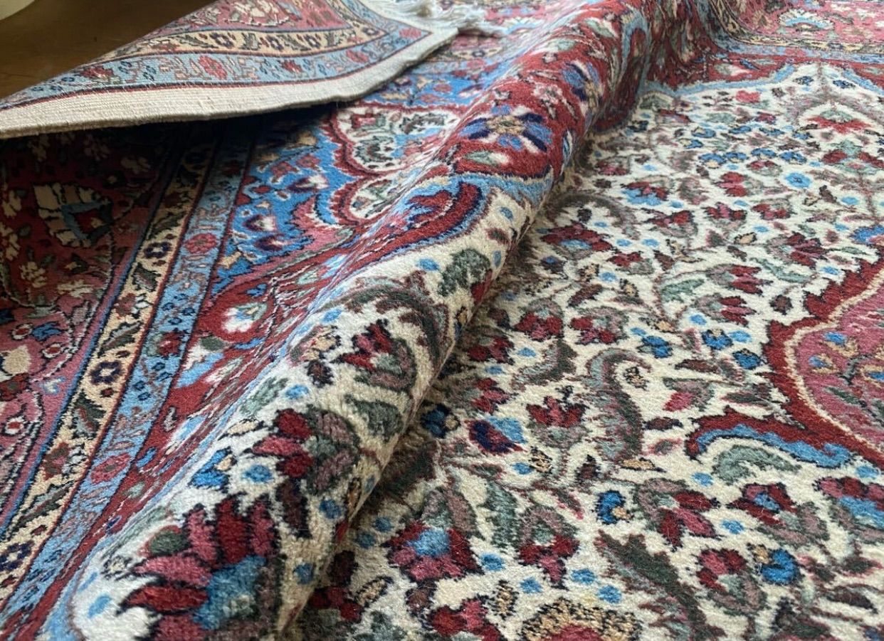 上絨毯700年の歴史イズニック柄皆様大満足のおすすめ絨毯