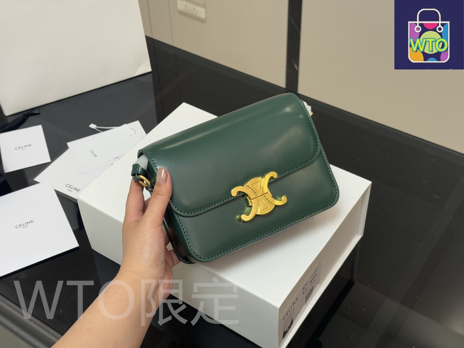 CELINE　トリオンフ　モノグラム　ロゴ　コート　キャメル　34 CELINE トリオンフ モノグラム ロゴ コート キャメル 34 楽天