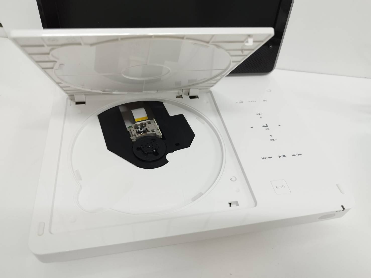 TOSHIBA SD-P910S 9v型/ポータブルDVDプレイヤー/2024年製