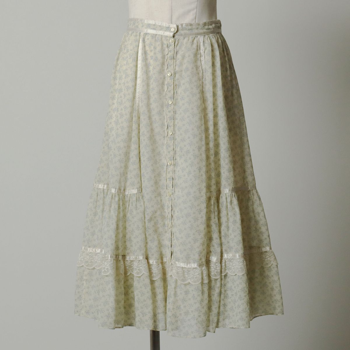 古着 70年代 ガンネサックス GUNNE SAX GUNNIES ガニーズ 花柄 フリル付き ミモレ丈 前開き フ スカート evb031116