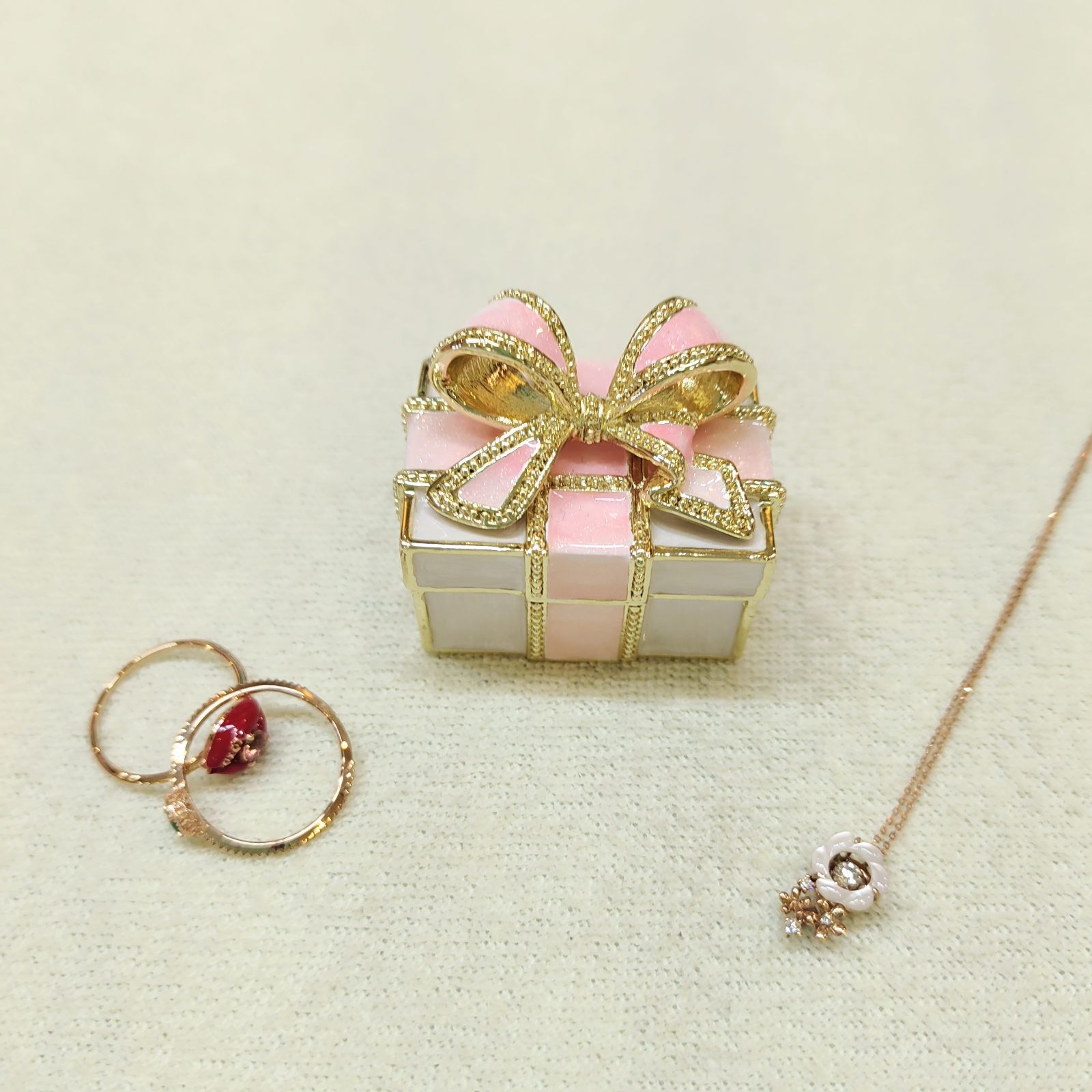 ミニチュアプレゼントボックス　ピンク