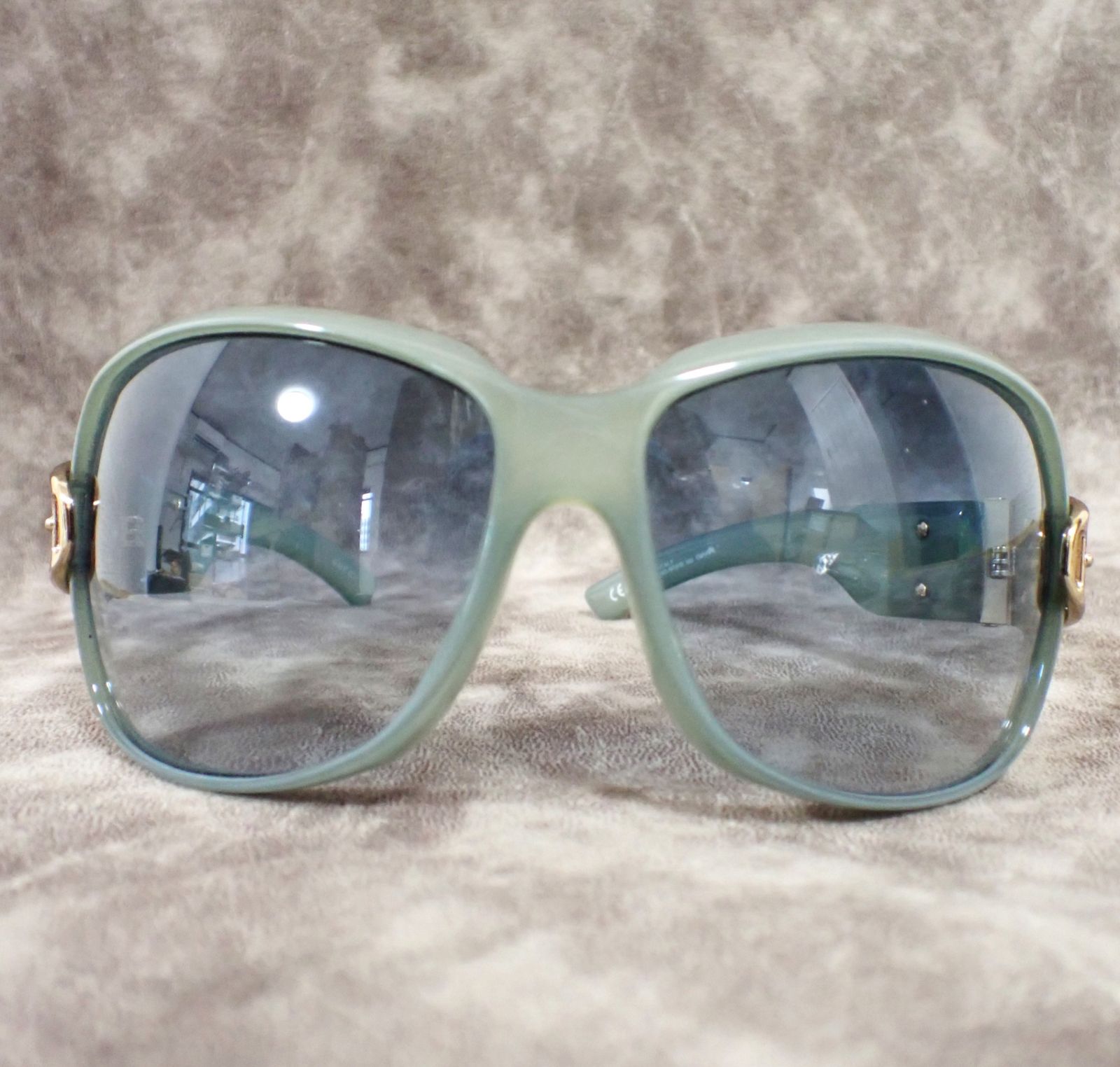 GUCCI グッチ サングラス レディース グリーン ベルト金具モチーフ メガネ